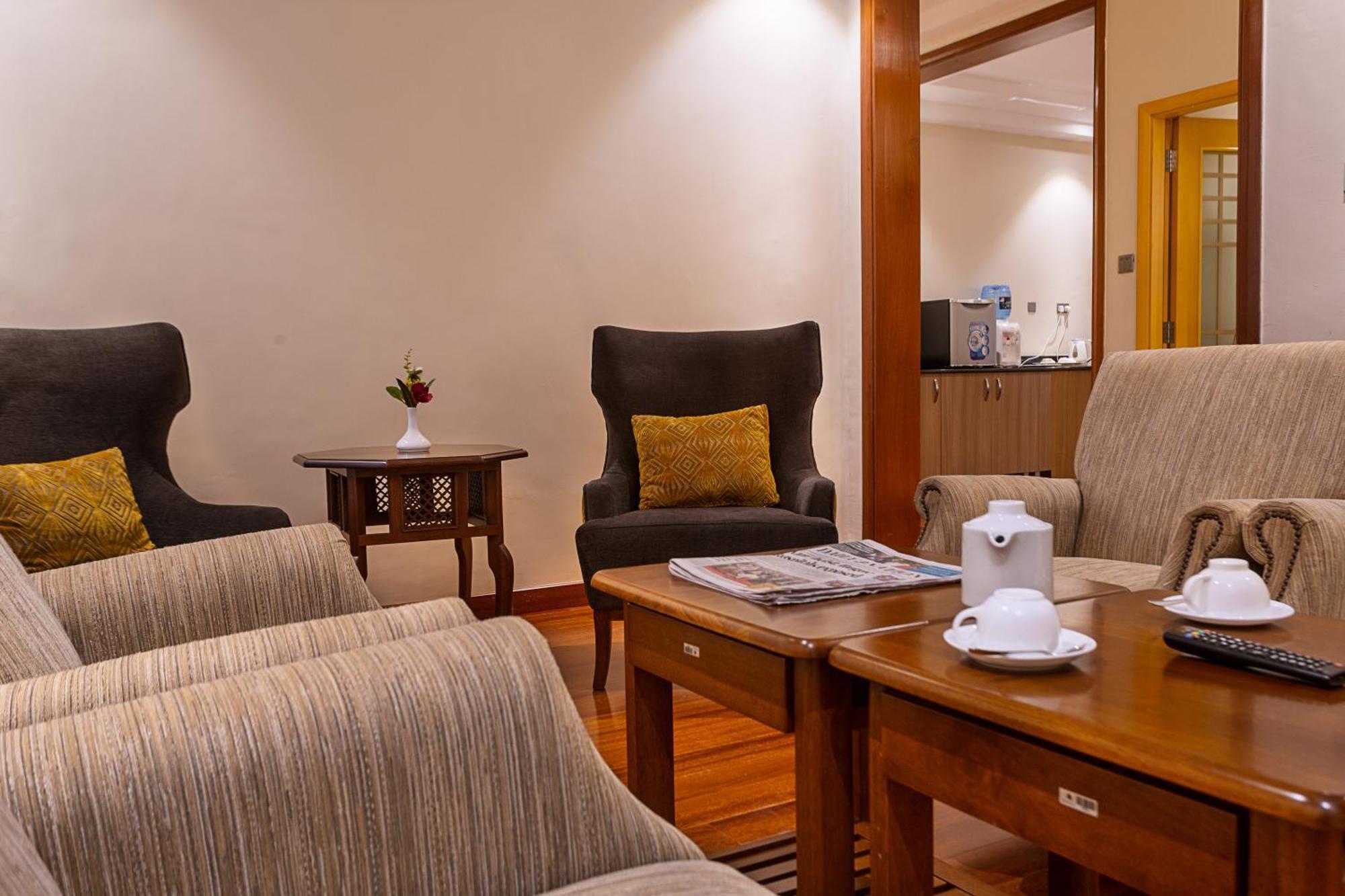 Three Steers Hotel 메루 외부 사진