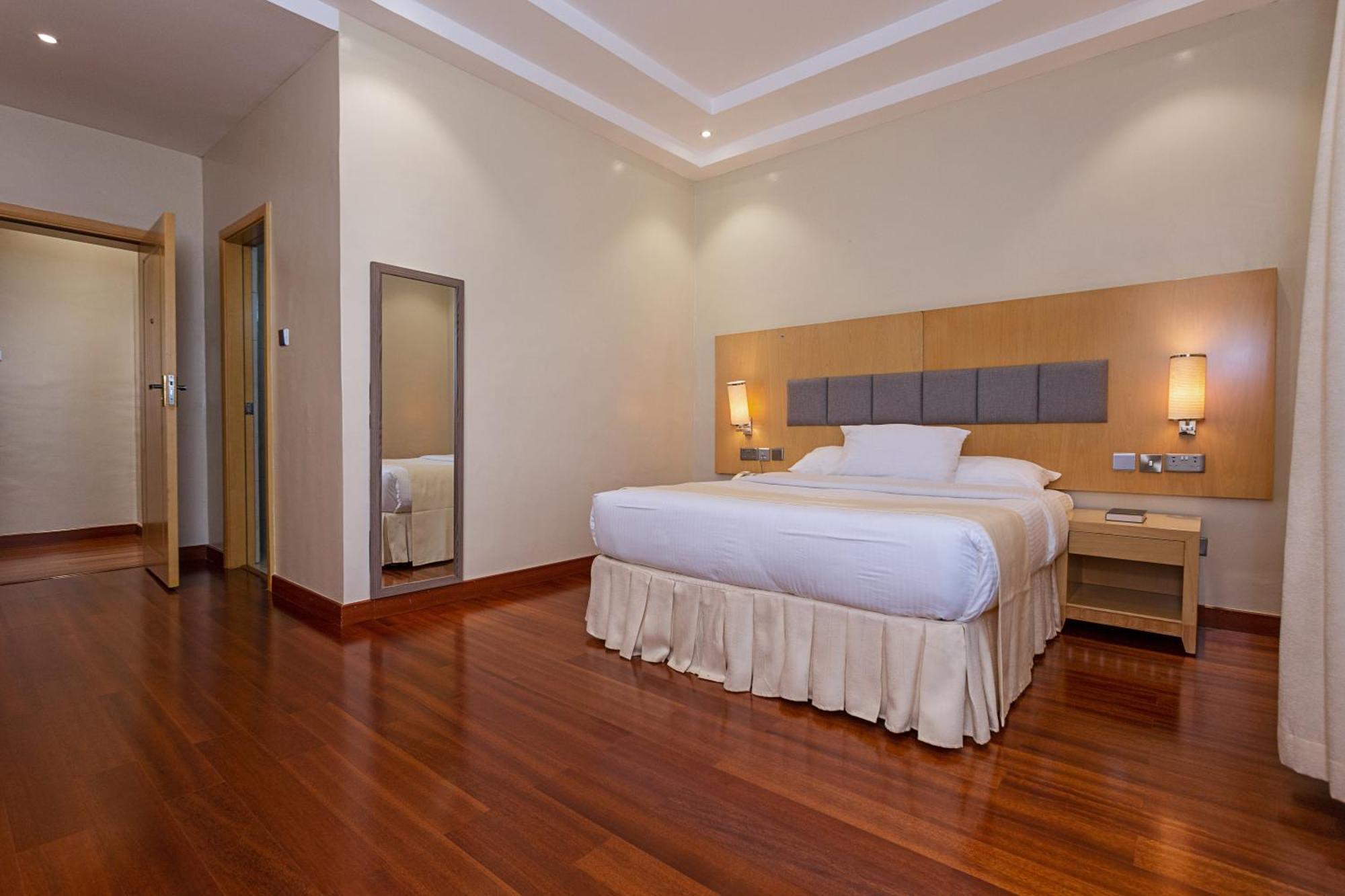 Three Steers Hotel 메루 외부 사진