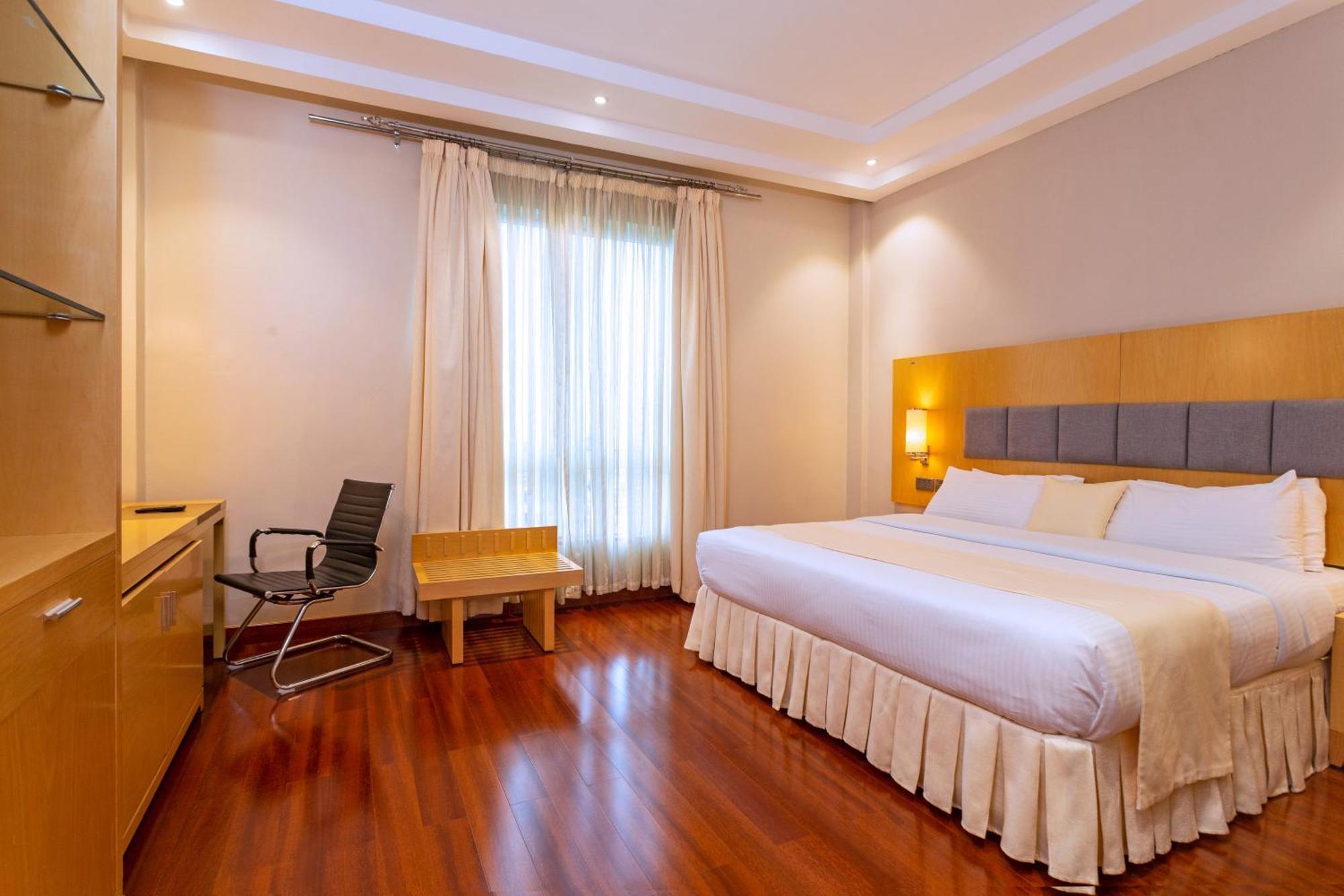 Three Steers Hotel 메루 외부 사진