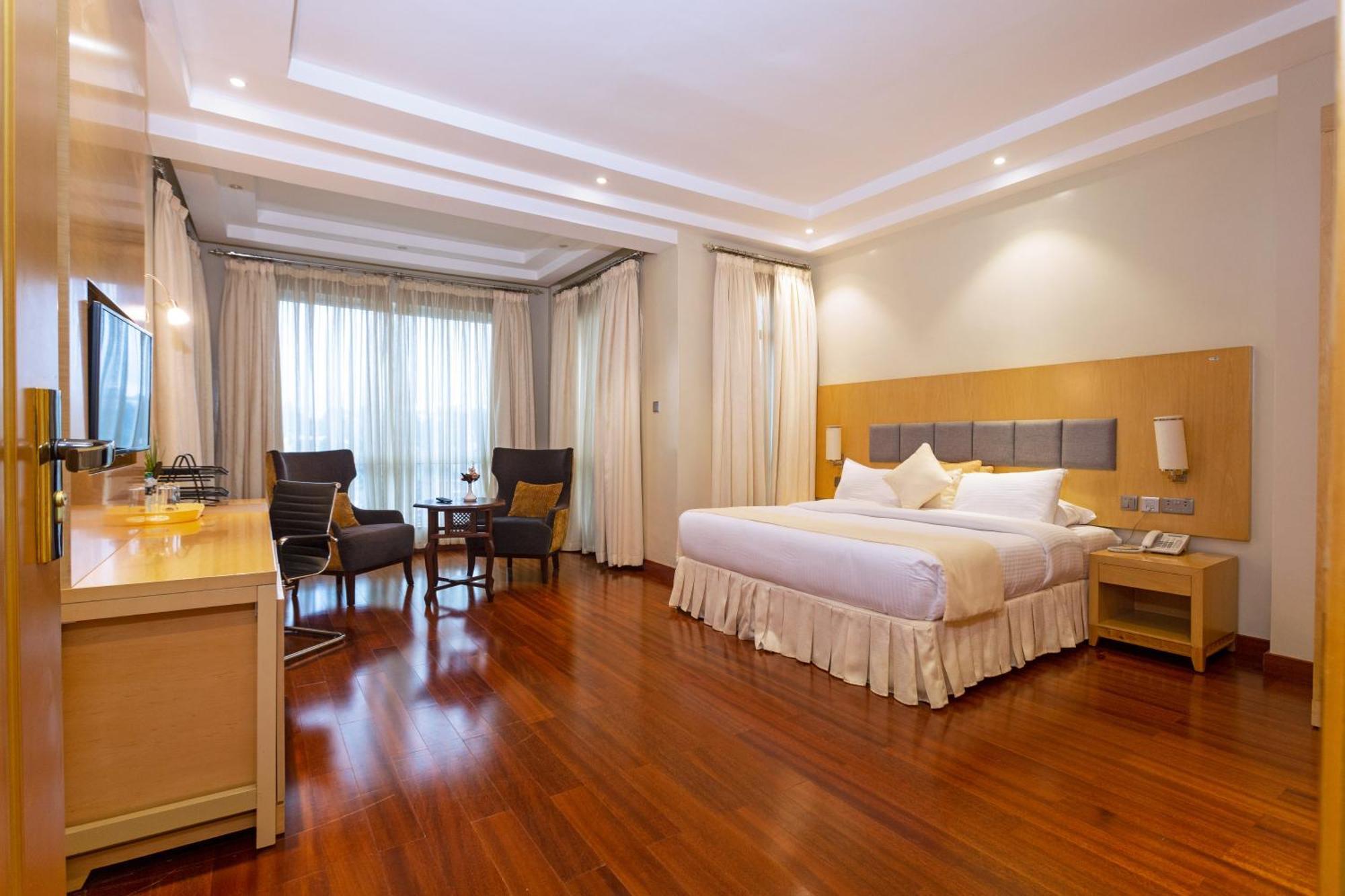Three Steers Hotel 메루 외부 사진