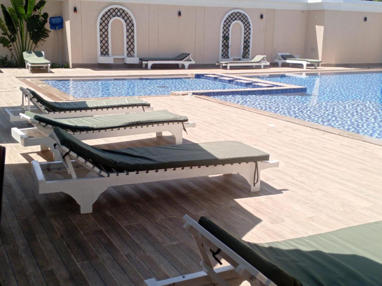 Three Steers Hotel 메루 외부 사진
