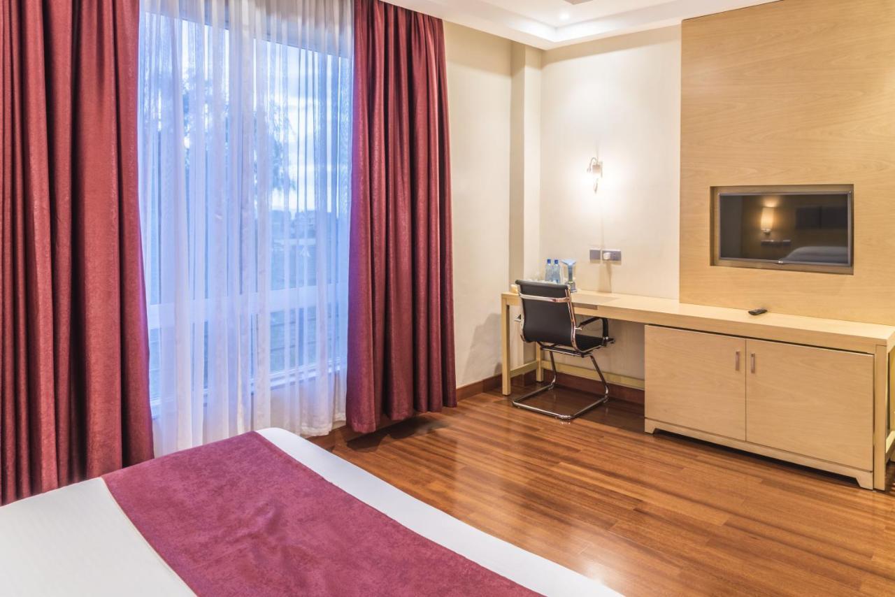Three Steers Hotel 메루 외부 사진