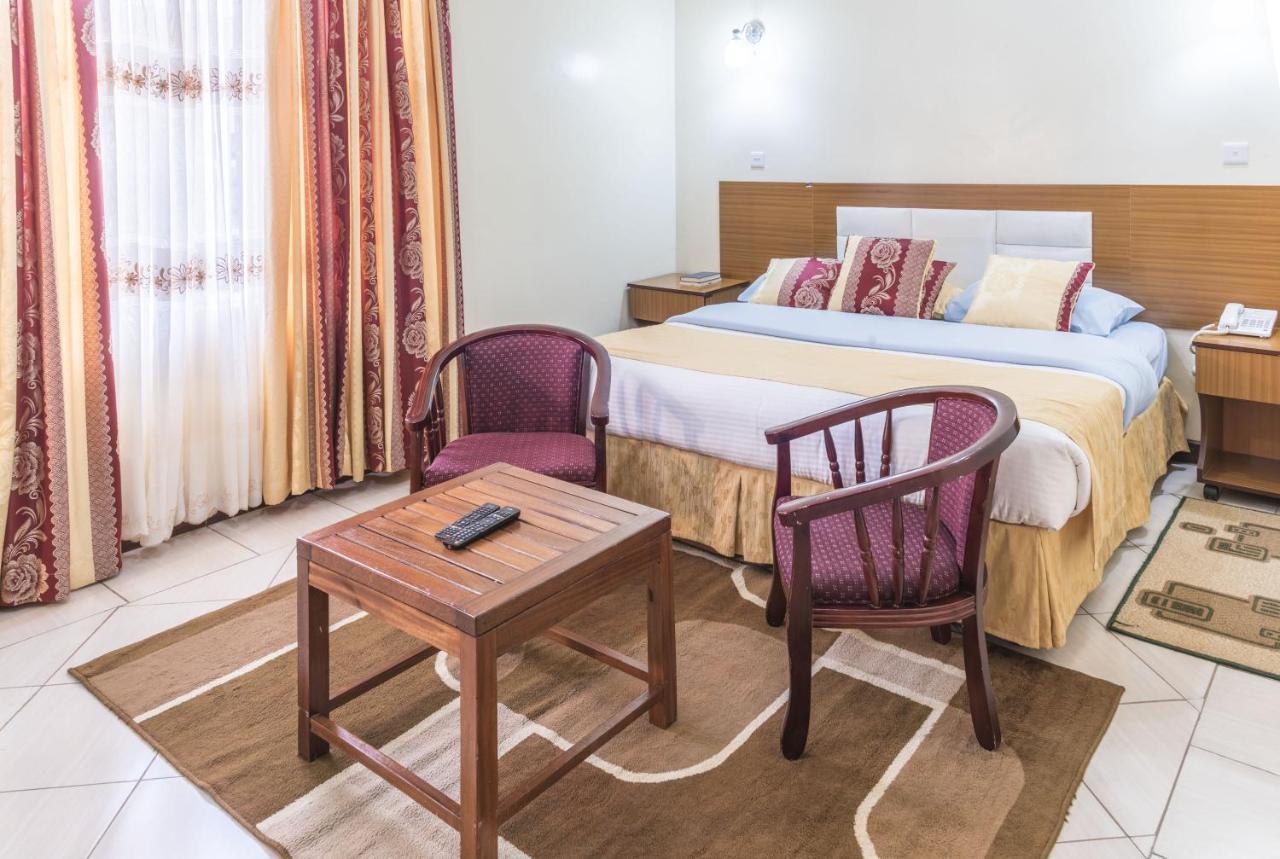 Three Steers Hotel 메루 외부 사진